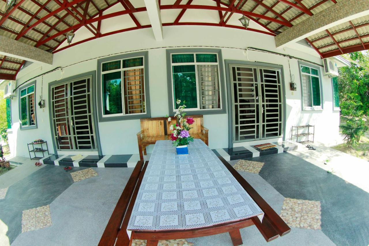 Twin Castle Homestay Kuala Pilah Eksteriør billede